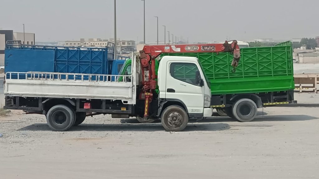 Truck for Rent in Sajaa, Sharjah. 